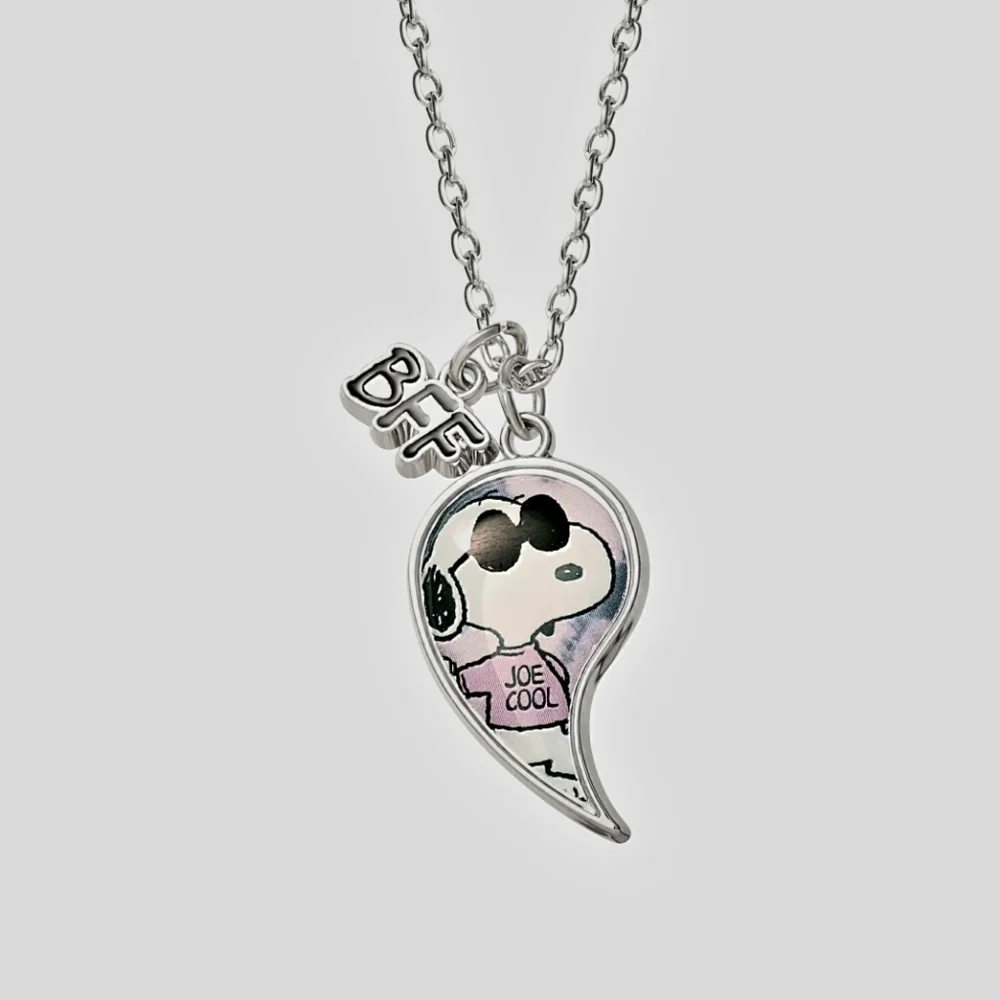 NWT Peanuts Girl's/ Tween/ Wom Silver-Tone Snoopy BFF Breakaway Pendants set of2